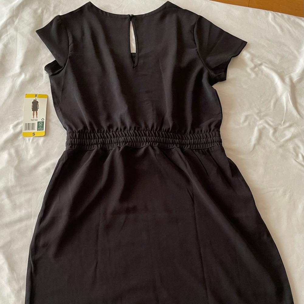 NWT! 32 Degrees Cool Women's Short Sleeved Black Dress, Sz S